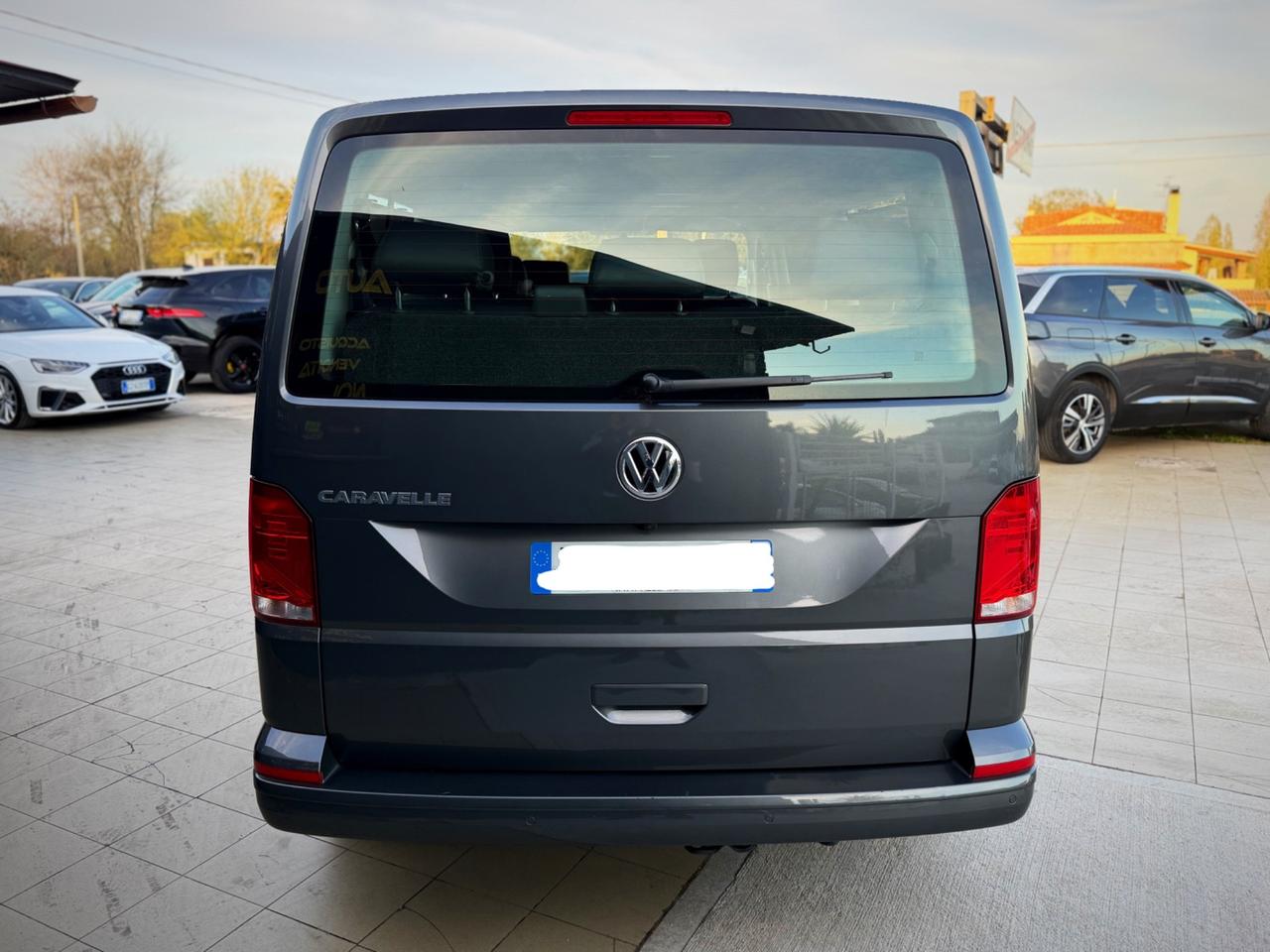 Volkswagen Caravelle 2.0 TDI 150CV DSG PL Comfortline