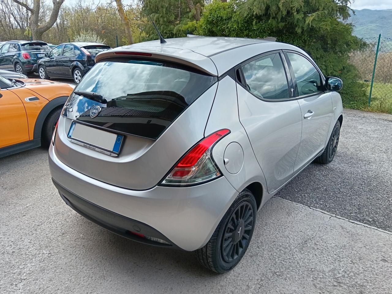 Lancia Ypsilon 1.2 69 CV ELEFANTINO SOLI 45000KM