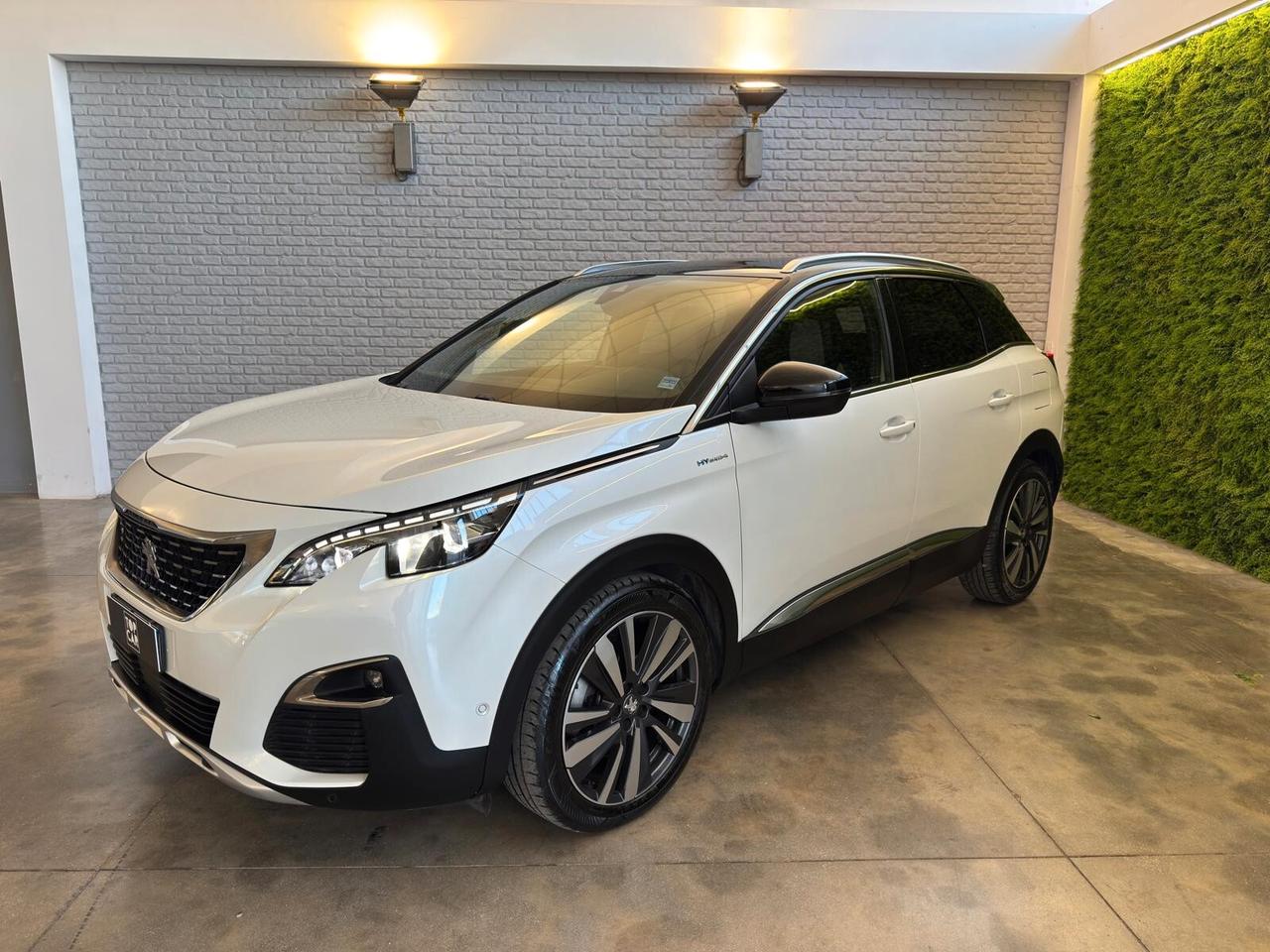 Peugeot 3008 Hybrid4 300 e-EAT8 GT Line