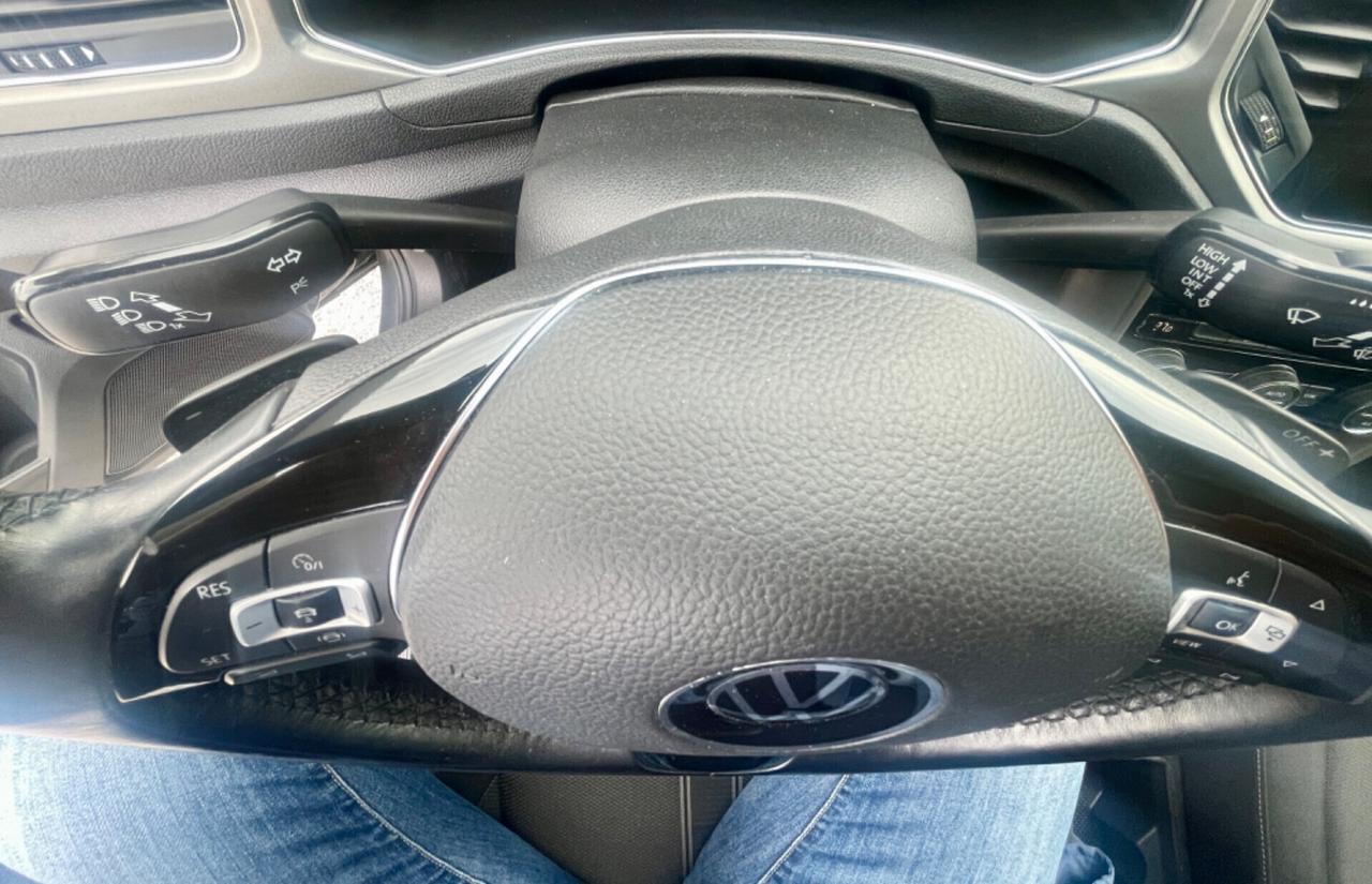 Volkswagen T-Roc 2.0 TDI 150CV DSG Advance 2021