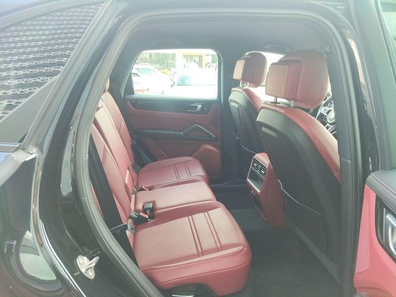 Porsche Cayenne Cayenne 3.0 tiptronic