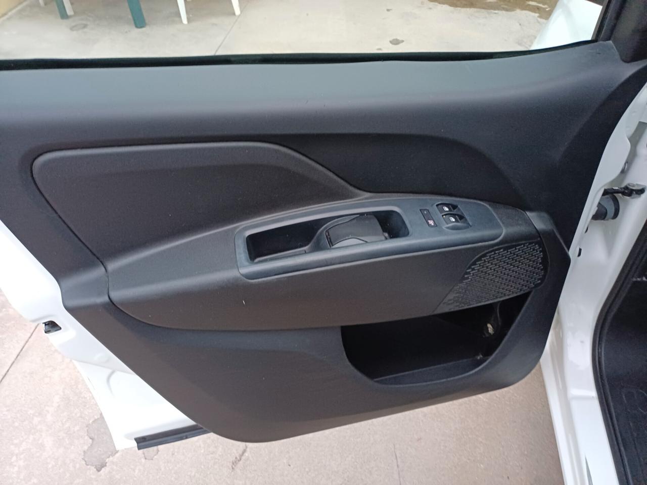 Fiat doblo 1.6 mjt 105 cv frigo