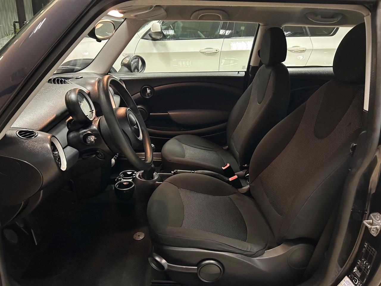 Mini One - 2009 1.4 16V 75 CV 153.000 KM