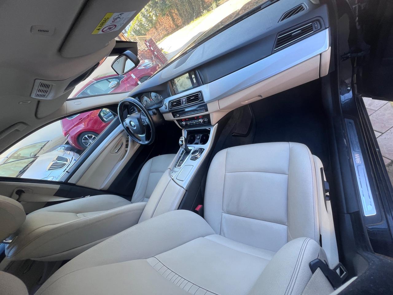 Bmw 525 525d xDrive Touring Luxury