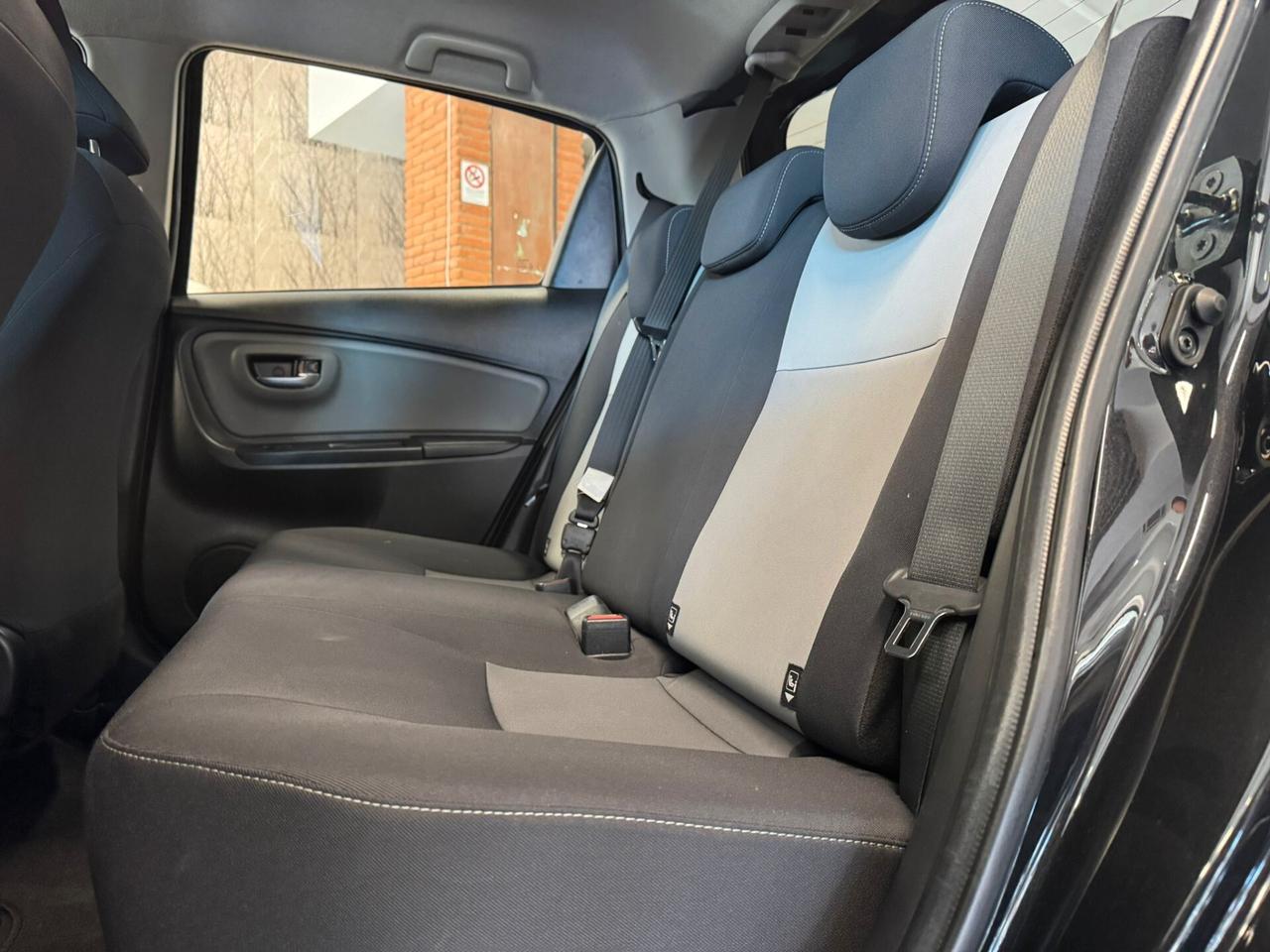 Toyota Yaris 1.0 72 CV 5 porte Active