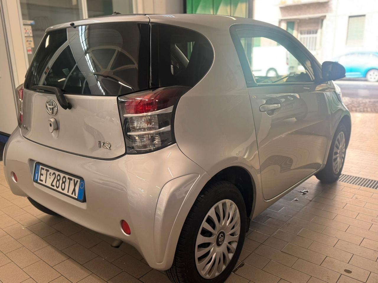 Toyota iQ 1.0 CVT Lounge PREZZO REALE!! UNICO PROPRIETARIO!! TAGLIANDI!!