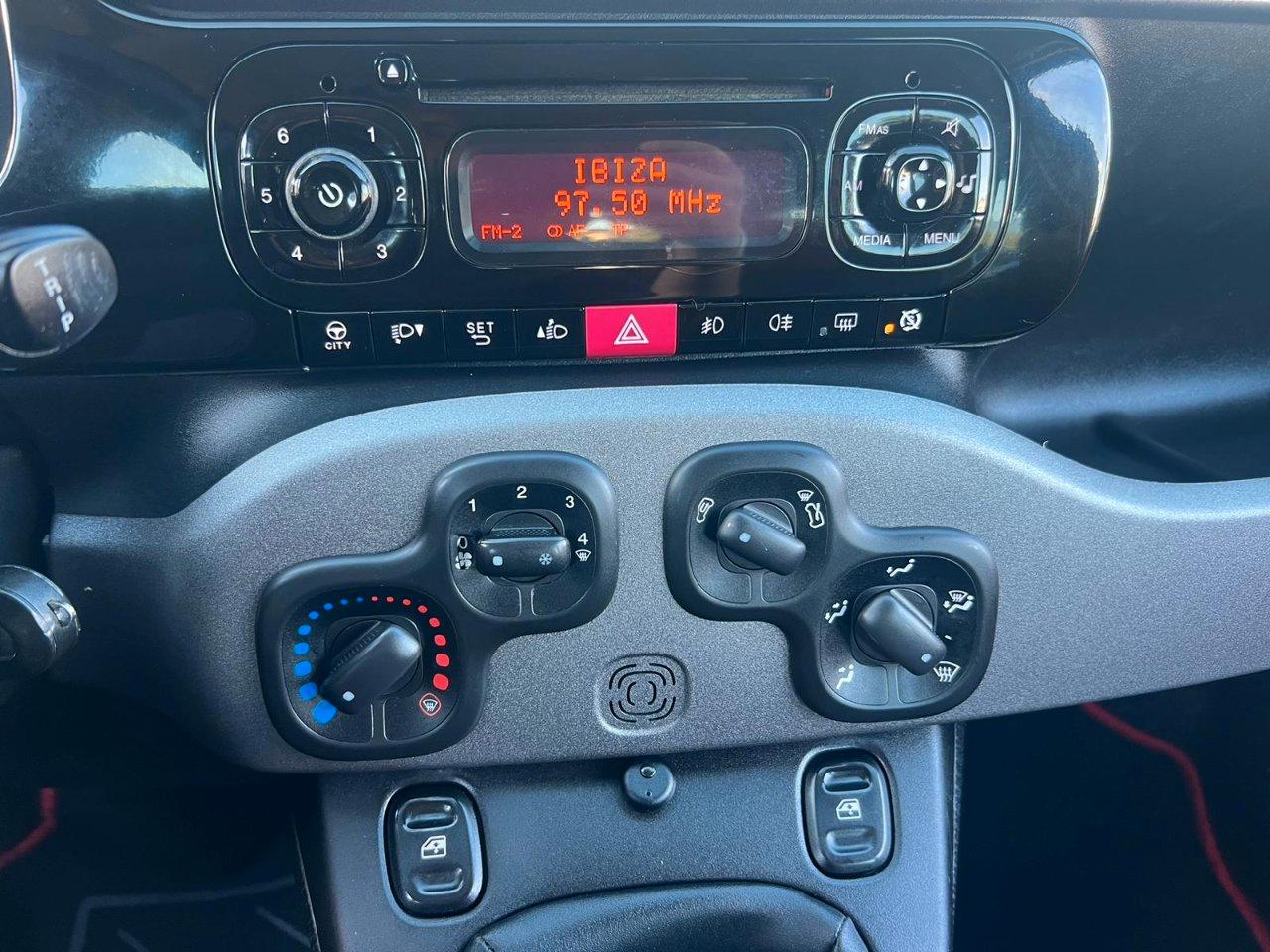 Fiat Panda 1.3 mjt 16v Easy 75cv E5+ LEGGI