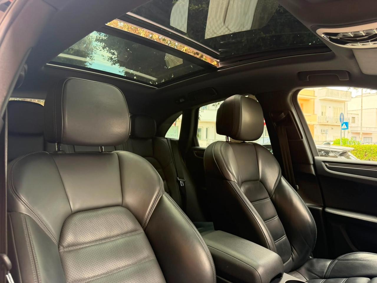 Porsche Macan 2.0 245CV