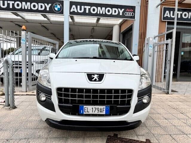 Peugeot 3008 1.6 e-HDi 112CV C. Autom.-Navi-Tel-Pdc-Cruise C.-Grip Control