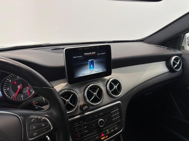 MERCEDES-BENZ GLA 220 d Automatic 4Matic Premium