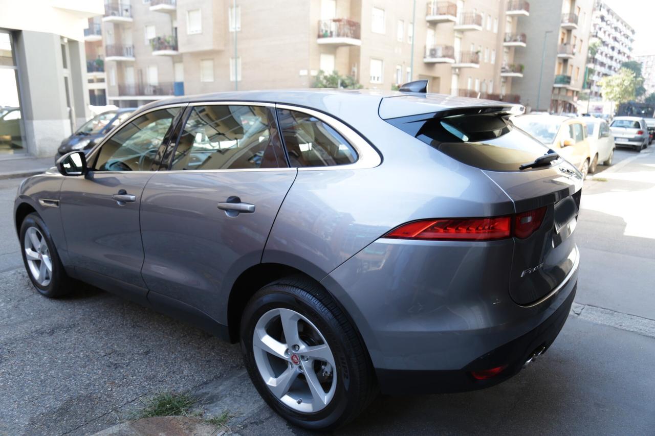 Jaguar F-Pace 2.0 D 180 CV AWD aut. Chequered Flag