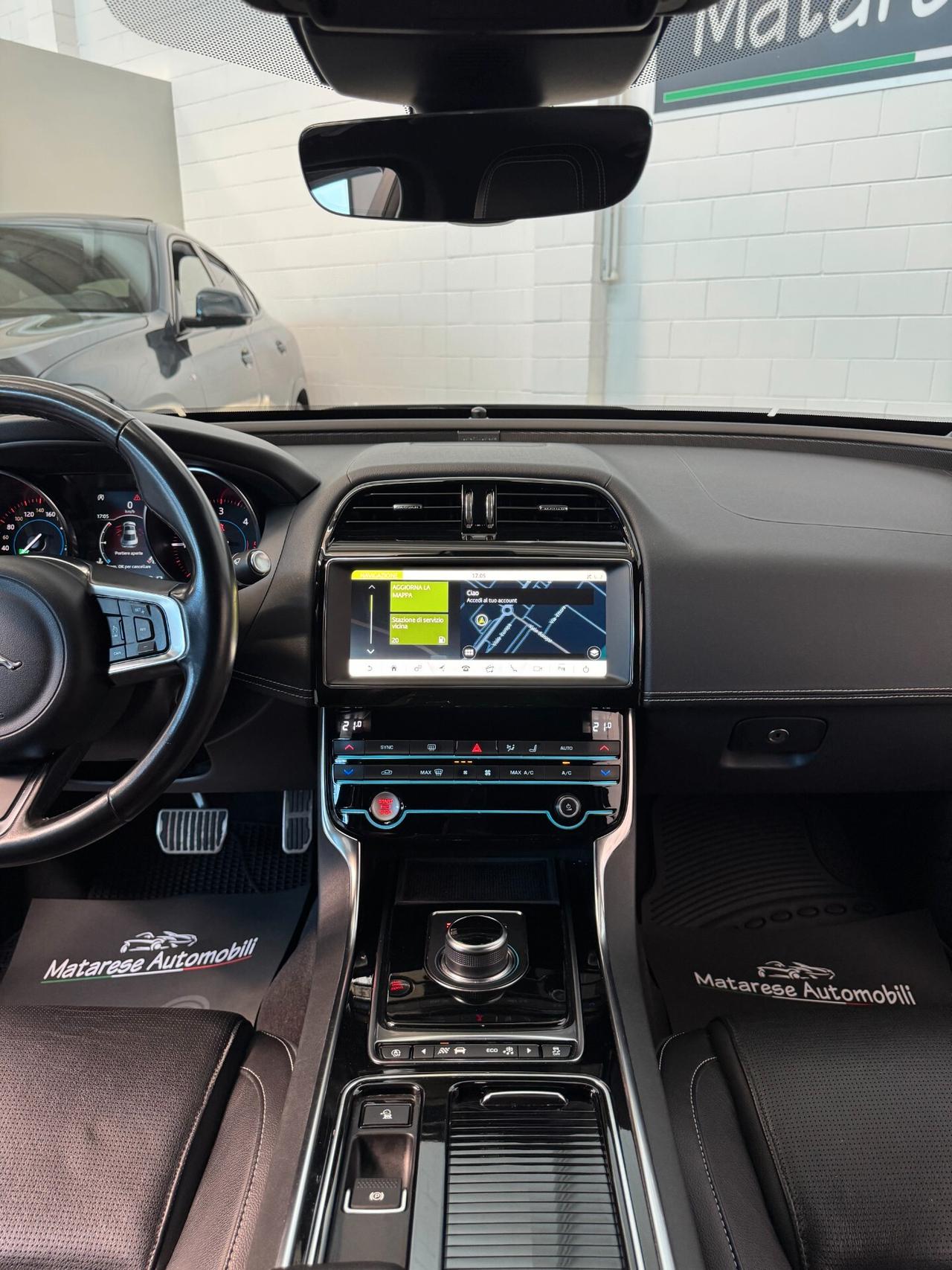 Jaguar XE Landmark Edition awd 2.0cc 180cv Unico proprietario Tagliandi ufficiali IVA Esposta