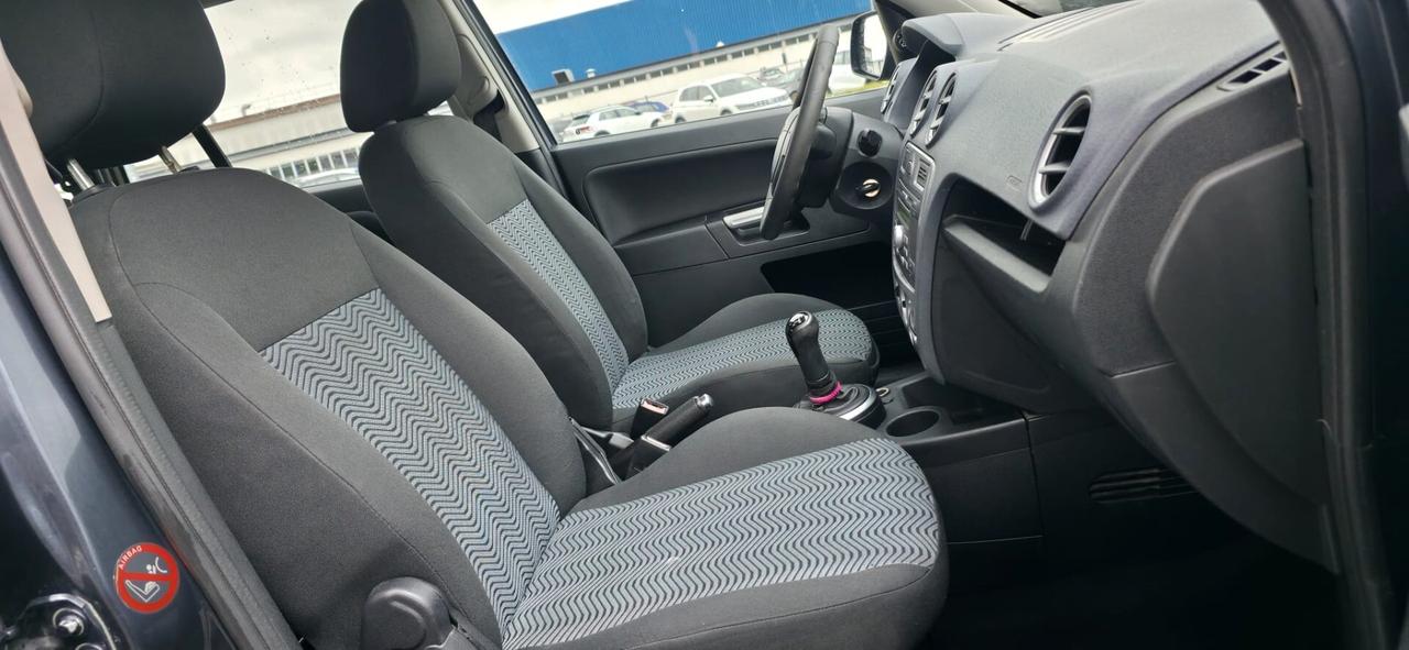 Ford Fusion UAV 1.4 16V automatica neopatentati