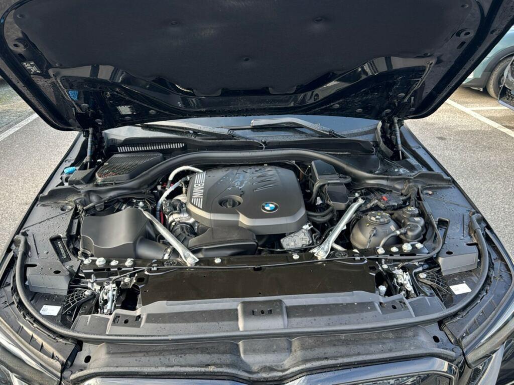 BMW Serie 5 Berlina 520 d 48V M Sport Pro xDrive Steptronic