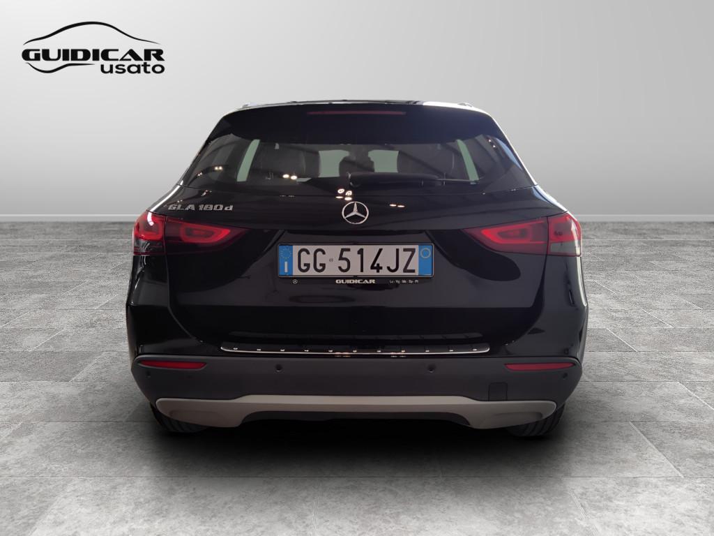 Mercedes-Benz GLA-H247 2020 - GLA 180 d Sport auto