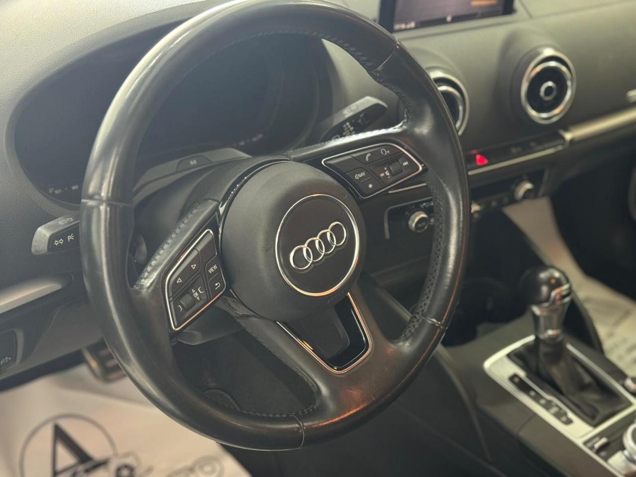 Audi A3 Sedan 30 TDI S tronic Sport