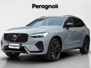 VOLVO XC60 T6 Plug-in hybrid AWD automatico Ultra Dark