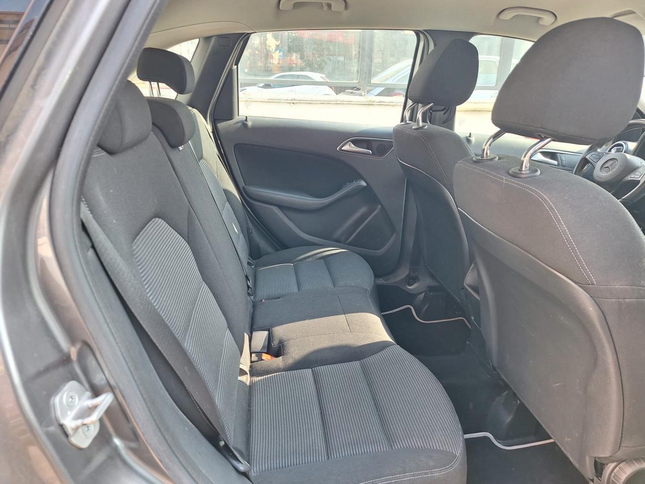 Mercedes-benz B 180 d Business