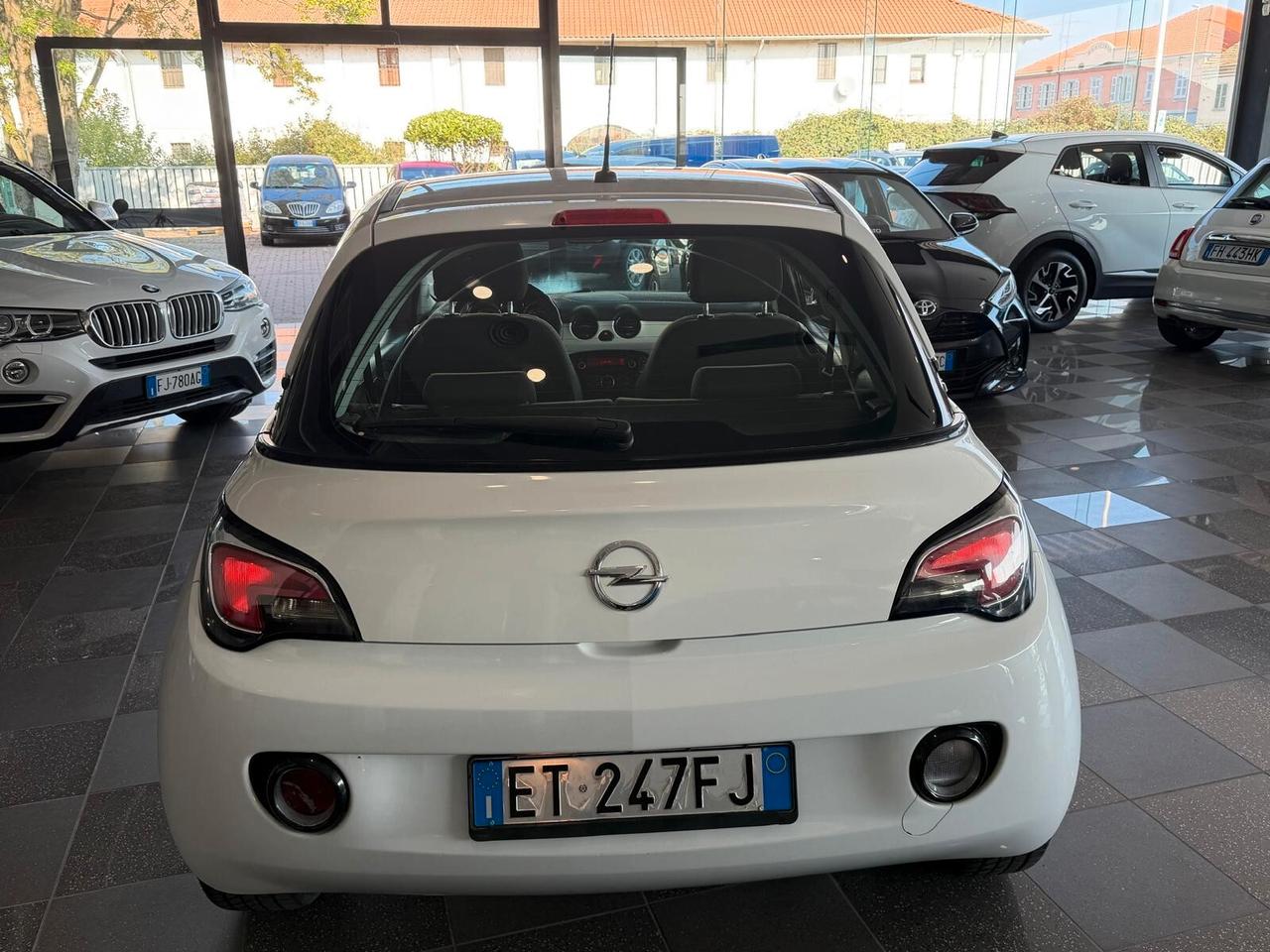 Opel Adam 1.2 70 CV