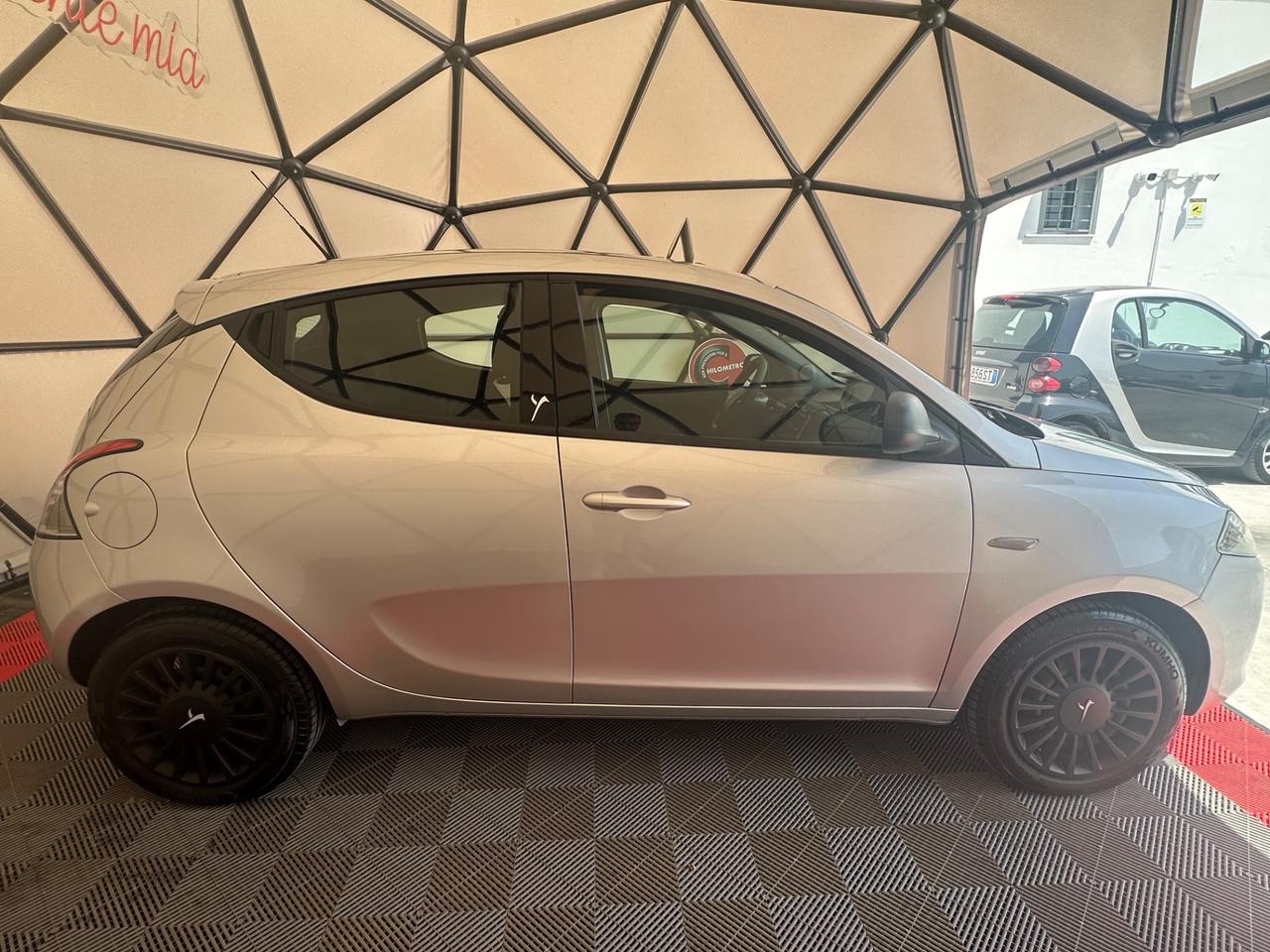 Lancia Ypsilon 1.2 69 CV 5 porte GPL Ecochic Gold
