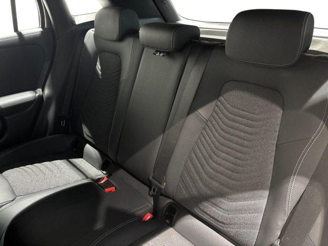 MERCEDES-BENZ GLA 200 Automatic Sport Plus