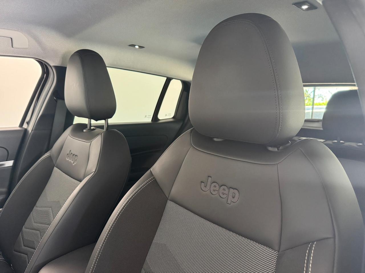 Jeep Avenger 1.2 T-GDI ALTITUDE