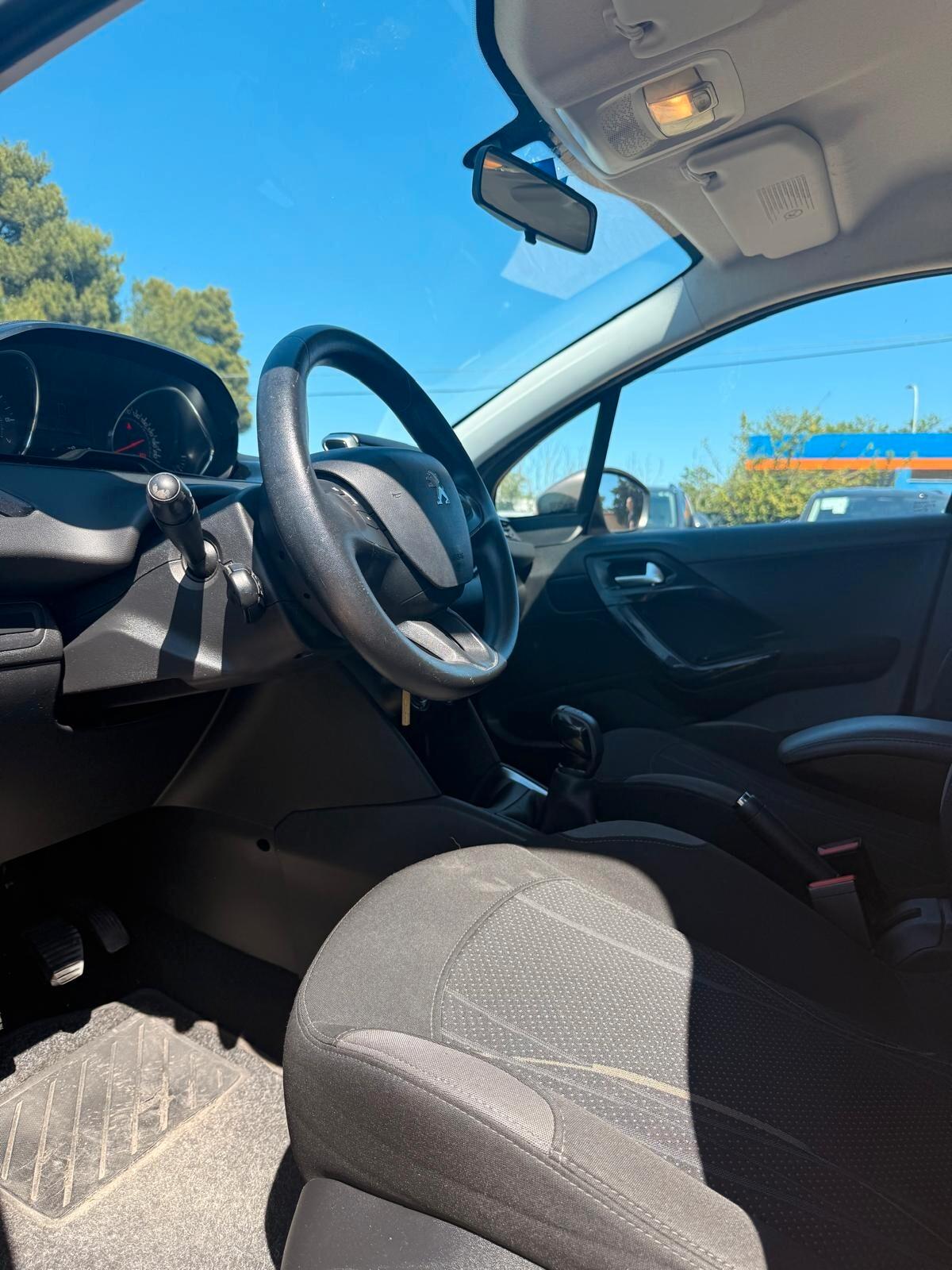 Peugeot 208 1.2 VTi 82 CV 5 porte Access