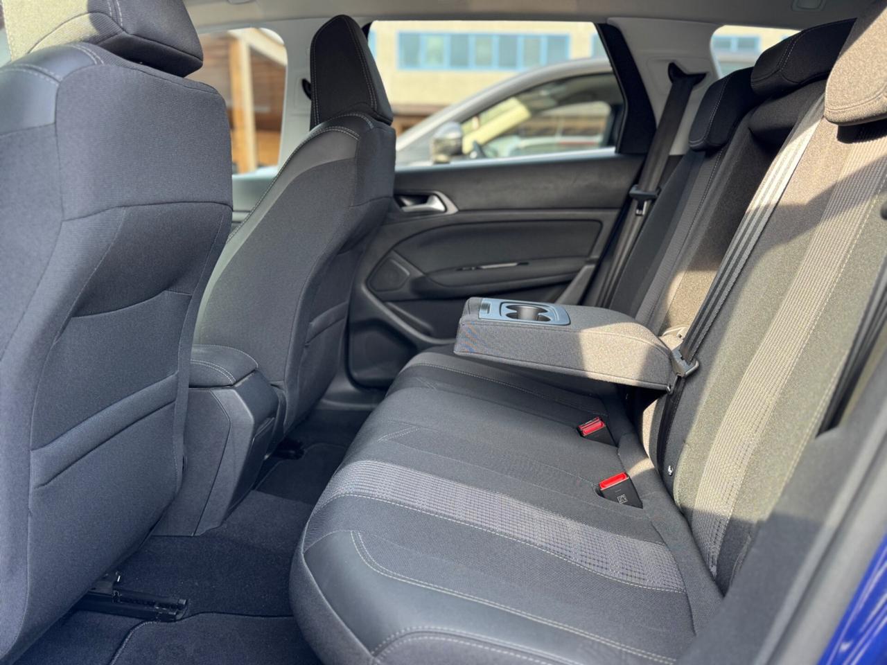 Peugeot 308 BlueHDi 120 S&S EAT8 SW Allure