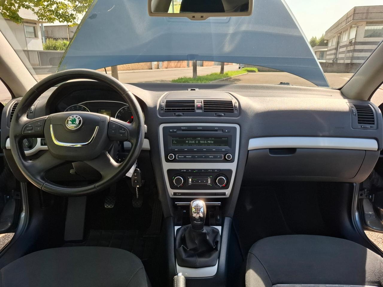 Skoda Octavia 1.6 TDI CR F.AP. Elegance