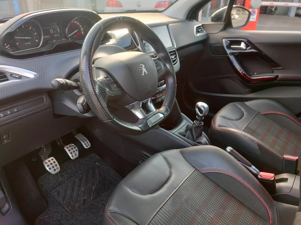 Peugeot 208 BlueHDi 120 S&S 5 porte GT Line NEOPATENTATI