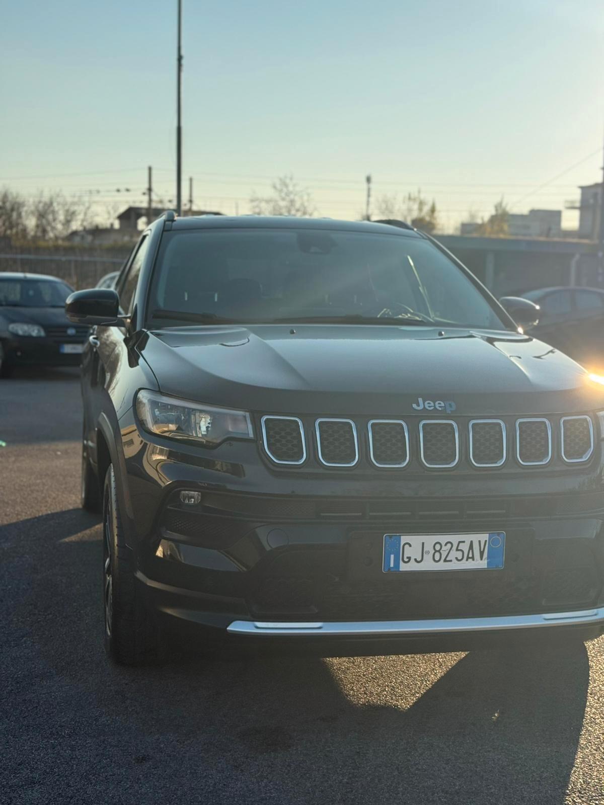 Jeep Compass 4xe Limited hybrid plug in 2022 iva esposta