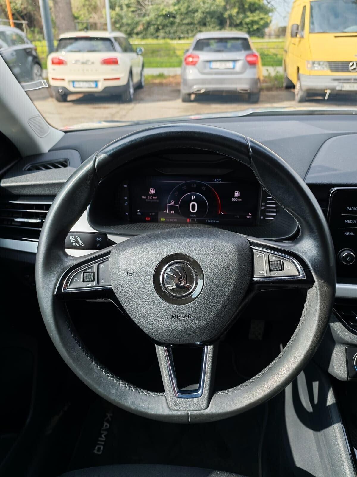 Skoda Kamiq 1.6 TDI SCR DSG Dark Shade