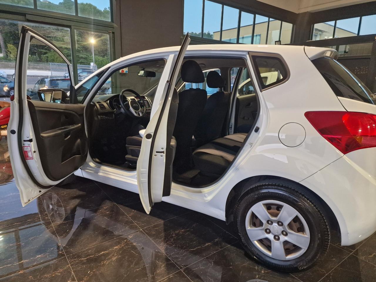 Kia Venga 1.4 CRDi 90CV Cool, 103 mila chilometri