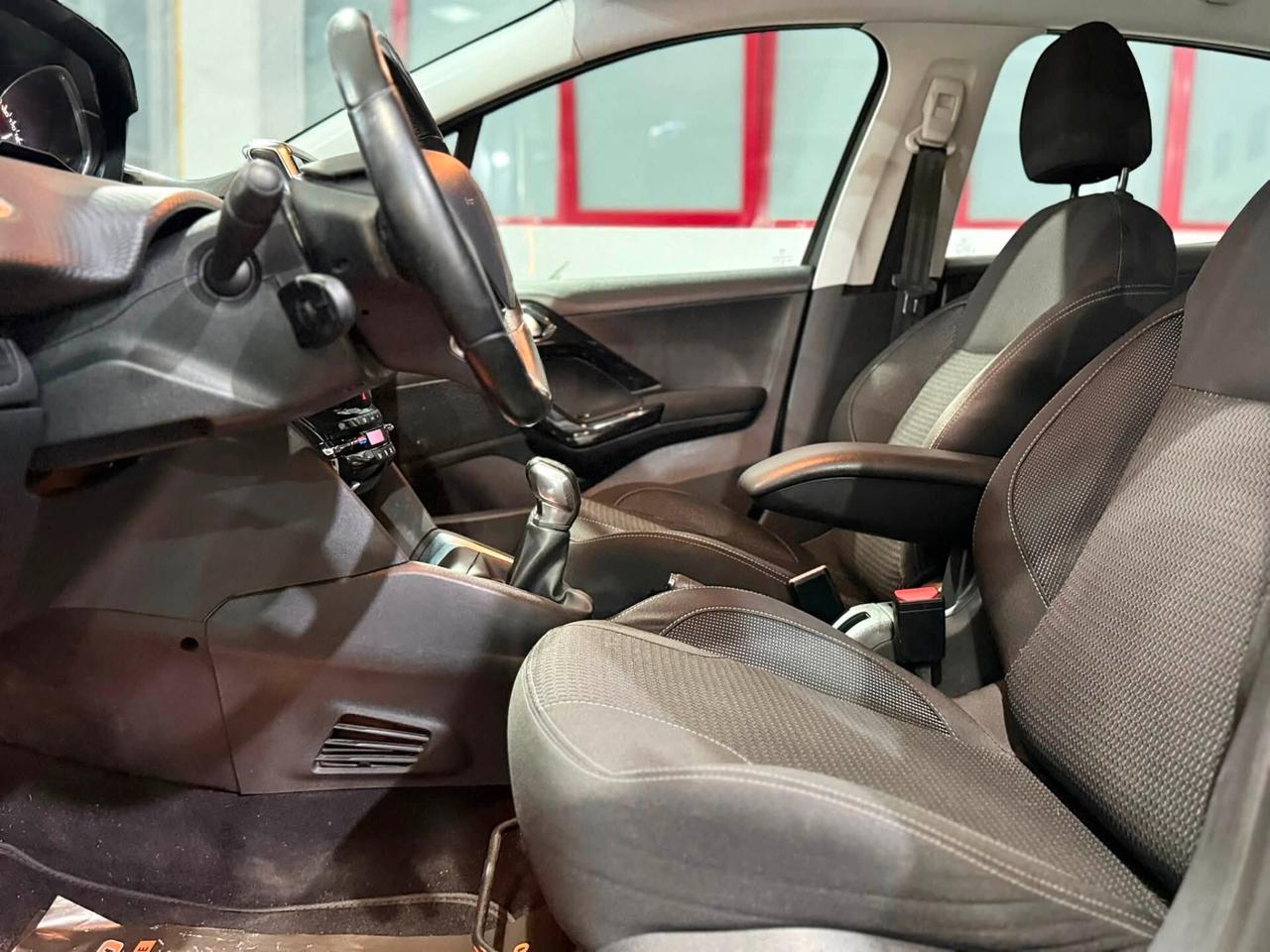 Peugeot 208 1.6 Bluehdi 100cv Allure 2016