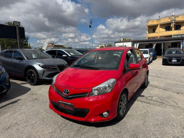 TOYOTA Yaris 1.4 D-4D 5 porte Active