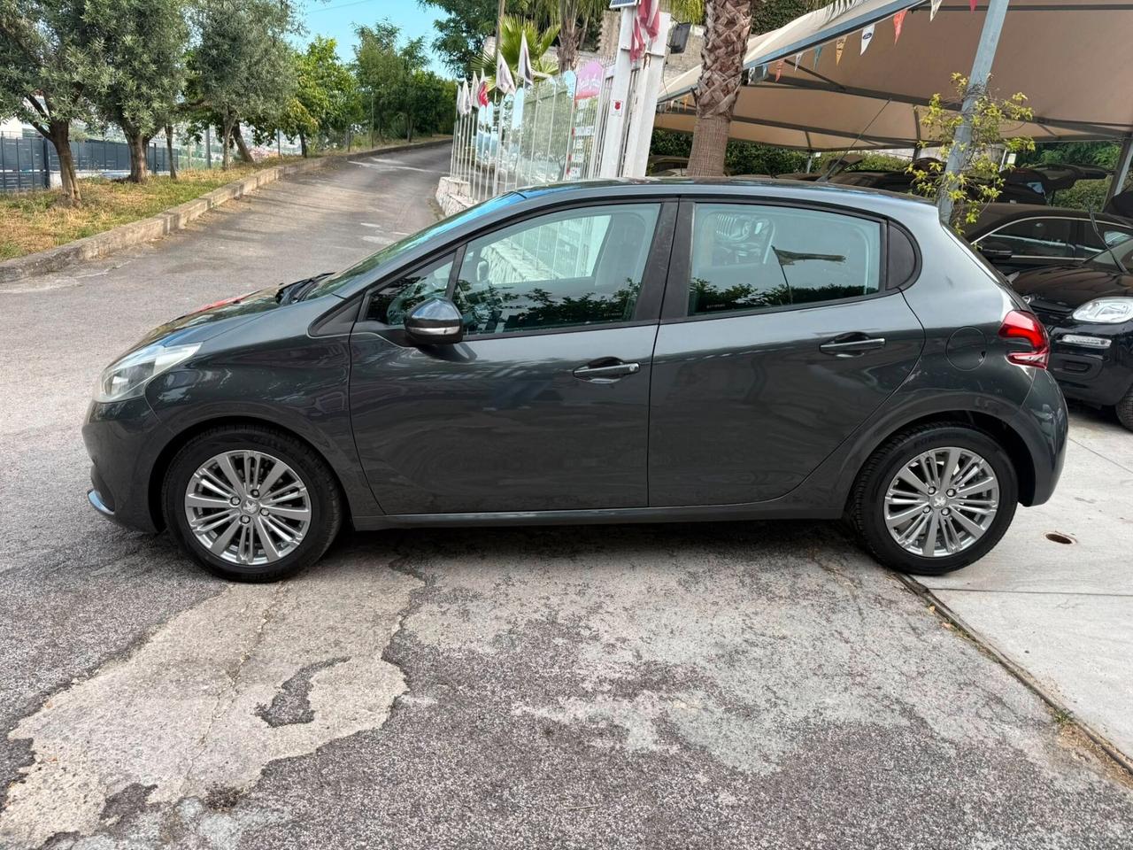 Peugeot 208 PureTech 82 5 porte Access