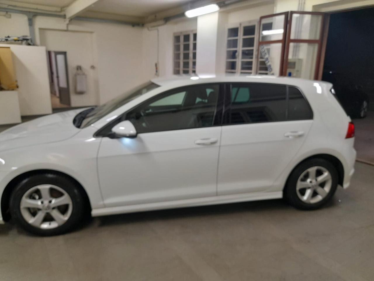 Volkswagen Golf 1.6 TDI 110 CV 5p. R-LINE BMT