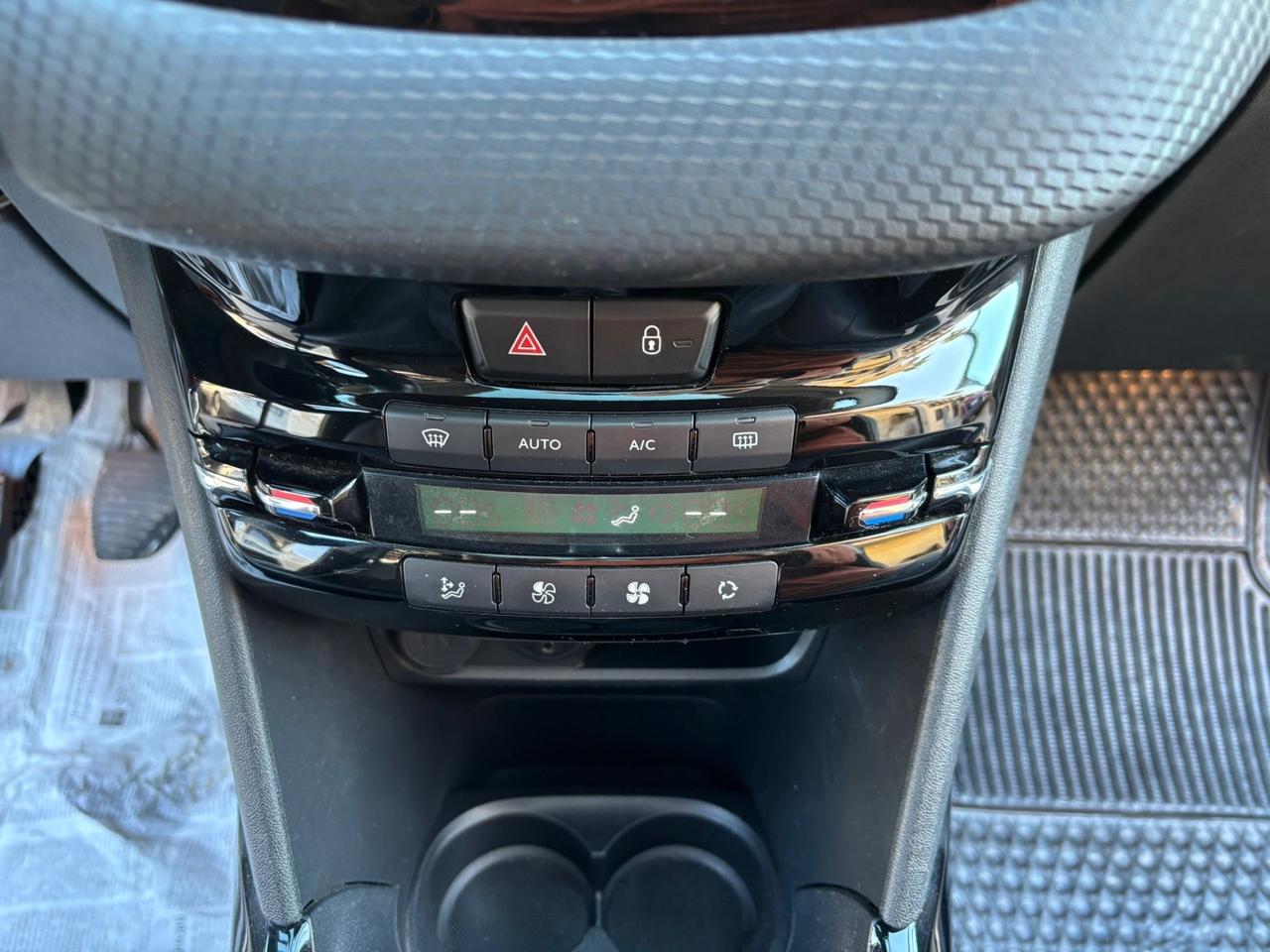 Peugeot 2008 1.6 e-HDi 92 CV Stop&Start Allure TETTO
