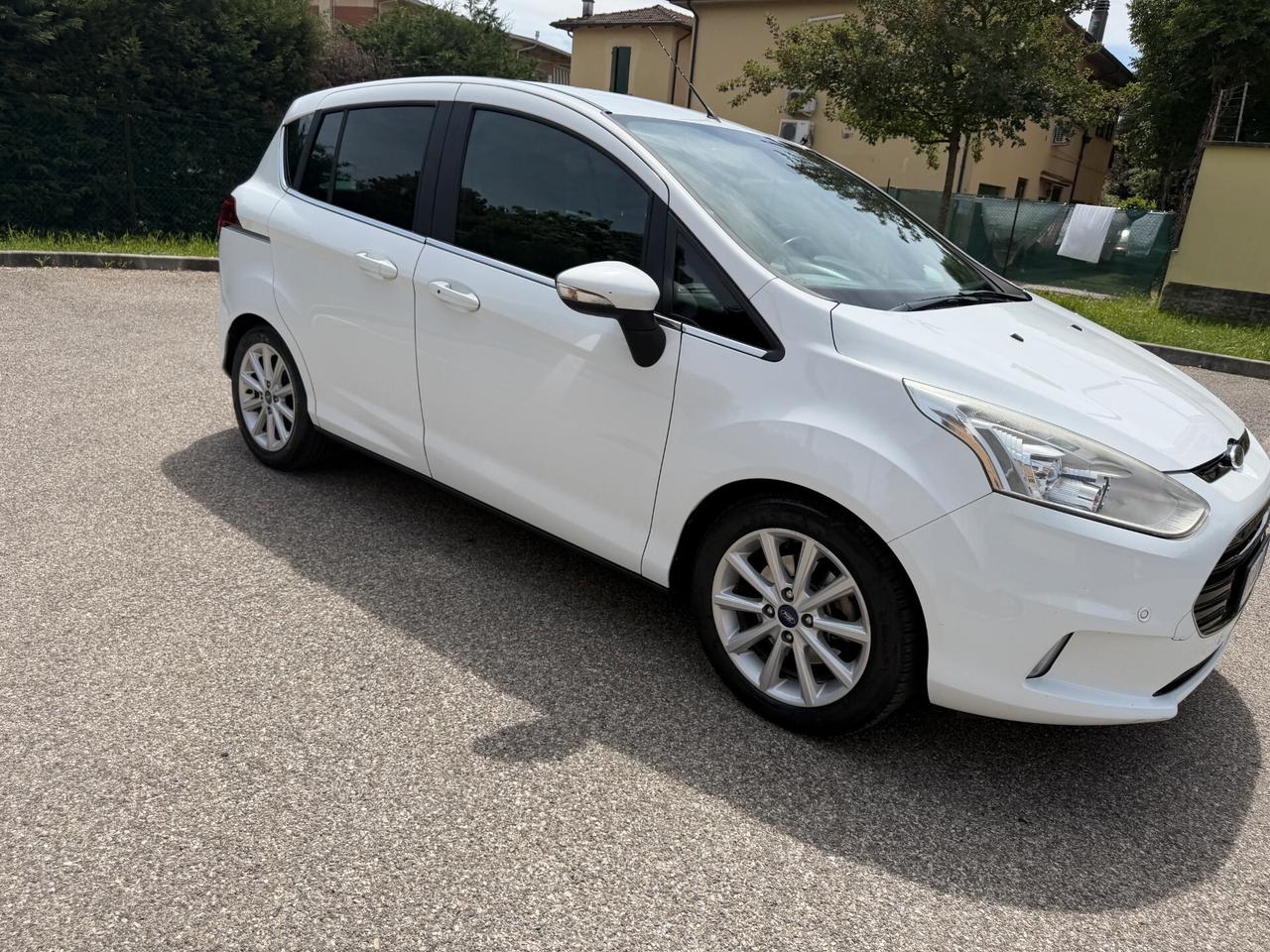 Ford B-Max 1.4 Gpl - NAV. - NEOP. - 12 MESI DI GARANZIA -