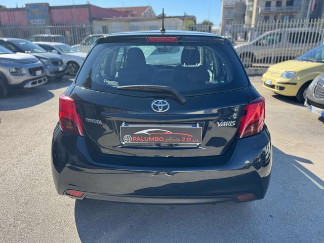 TOYOTA Yaris 1.0 5 porte Cool