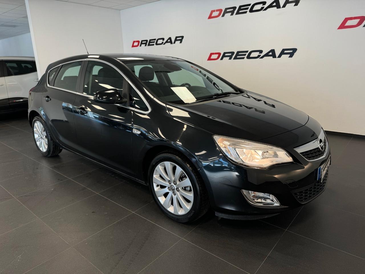 Opel Astra 1.6 115CV 5 porte Cosmo NEOPATENTATI