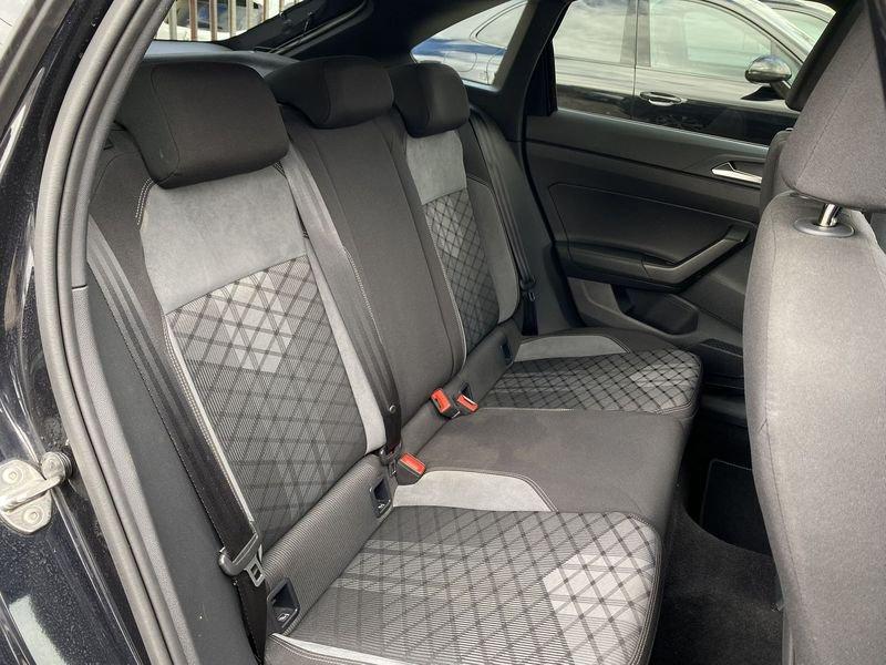 Volkswagen Taigo R-Line 1.0 TSI 110 CV