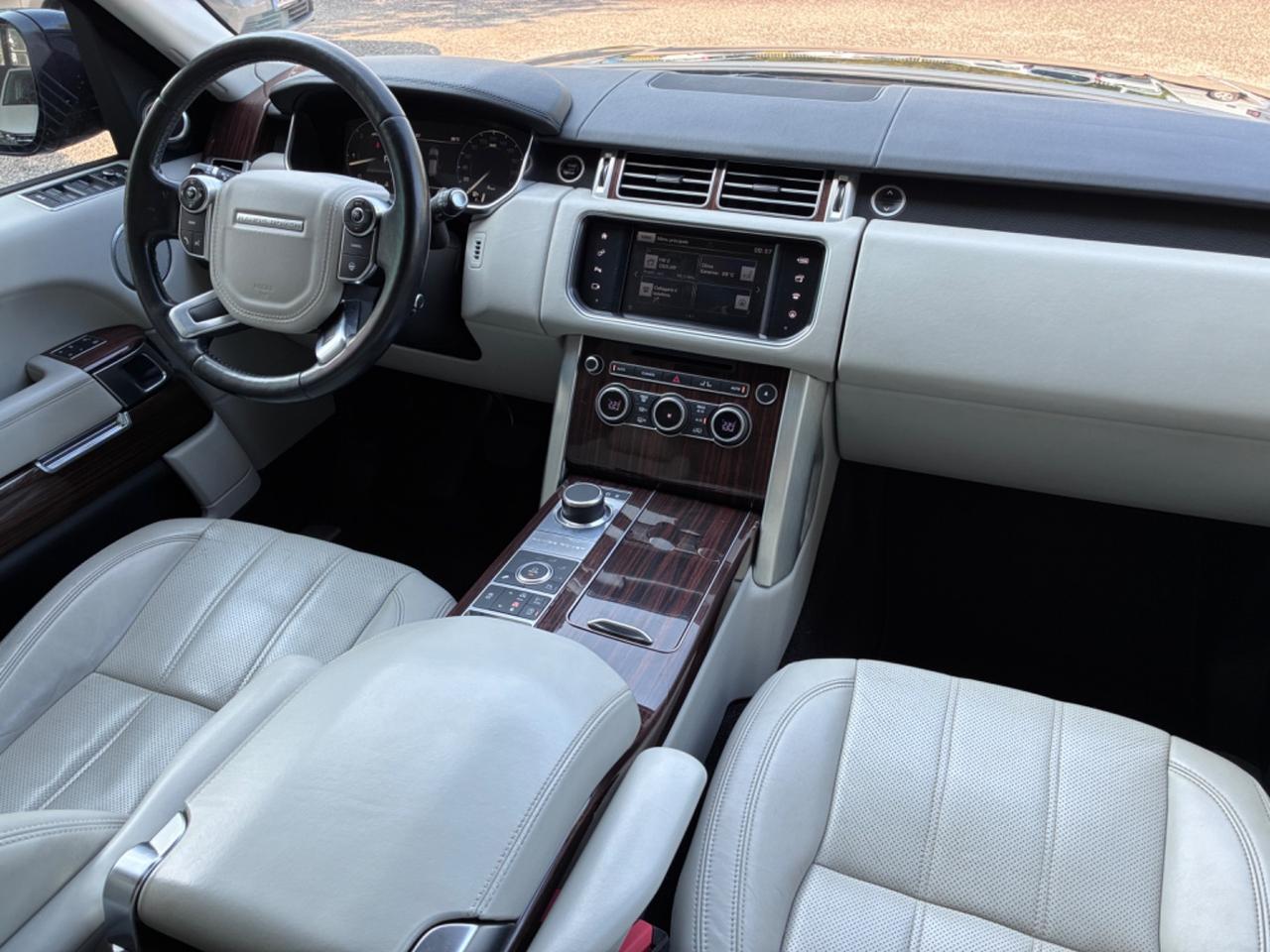 Land Rover Range 3.0 TDV6 Autobiography