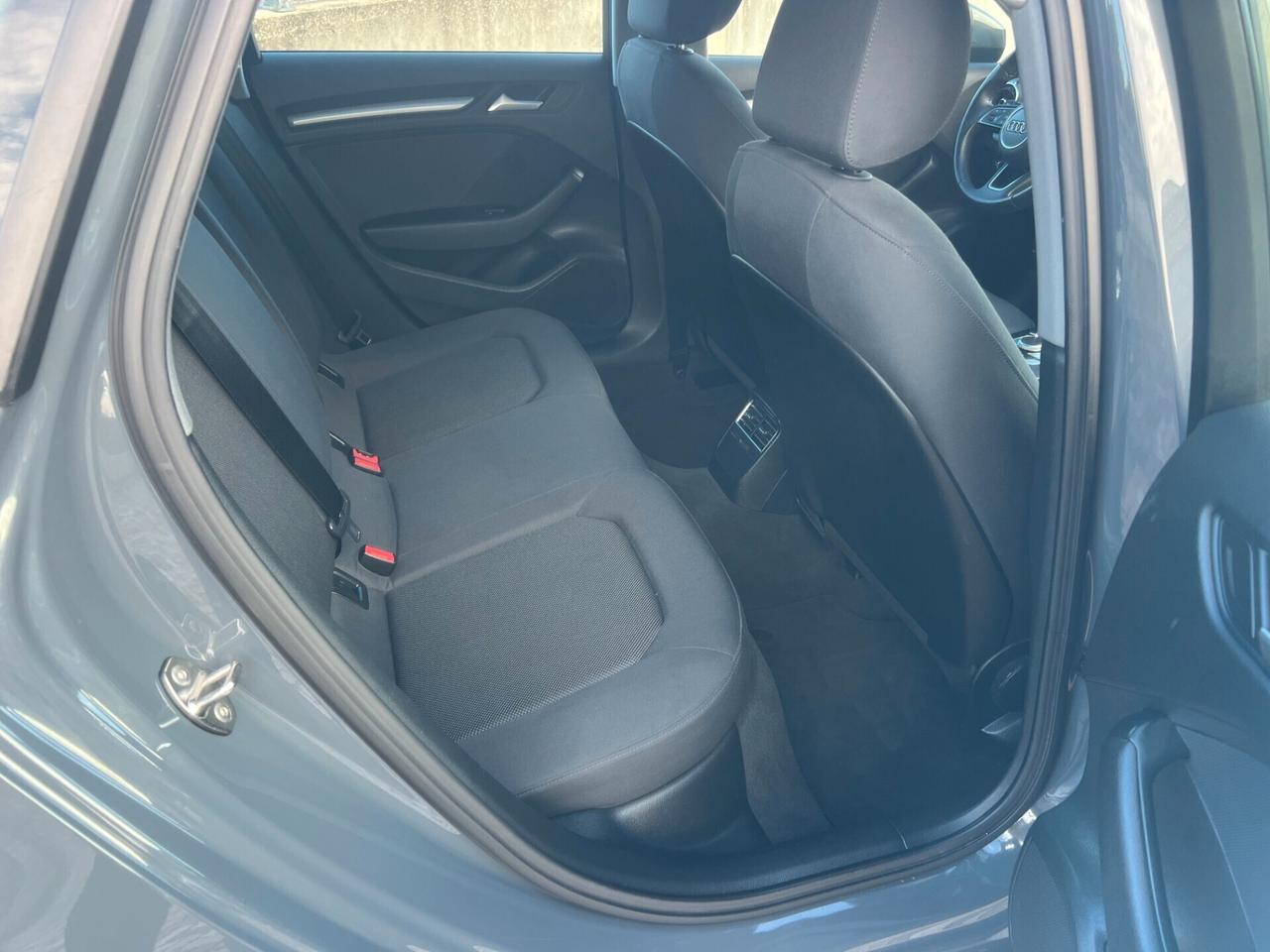 Audi A3 SPB 35 TDI S tronic Business