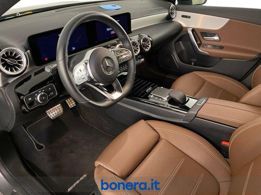 Mercedes CLA 250 250 Premium 4Matic 7G-DCT