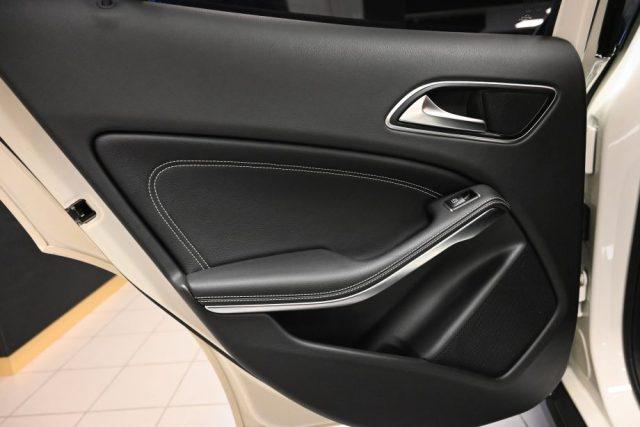 MERCEDES-BENZ GLA 200 CDI AUTO F1 SPORT 136CV NAVI CAM XENO PDC 18"FULL!