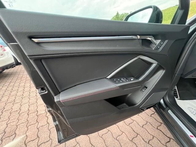 Audi Q3 Sportback 40 tdi Q. 200cv S-tr. S-line, Tetto, 19"