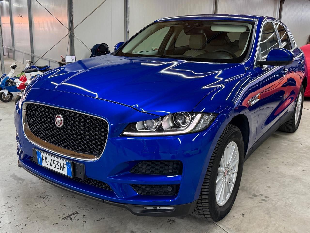 Jaguar F-Pace 2.0 D 180 CV - 24 MESI DI GARANZIA