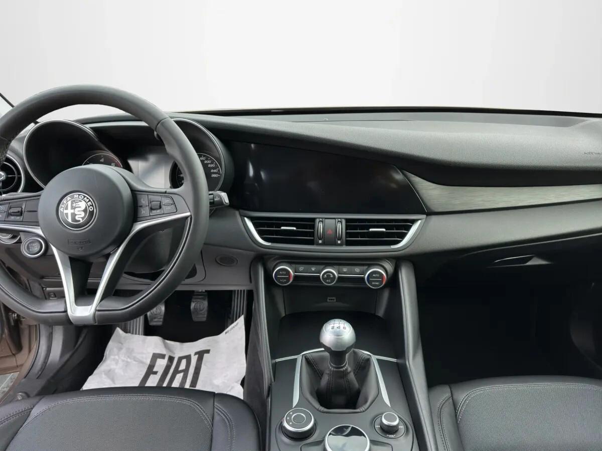 Alfa Romeo Giulia 2.2 Turbodiesel 180 CV Super