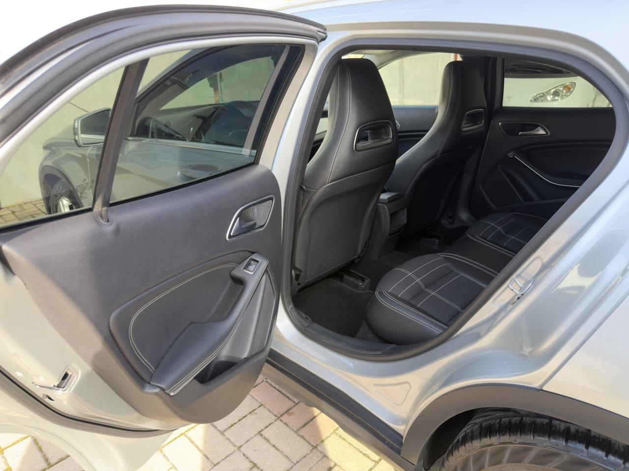 Mercedes GLA 180 d Sport - GARANZIA